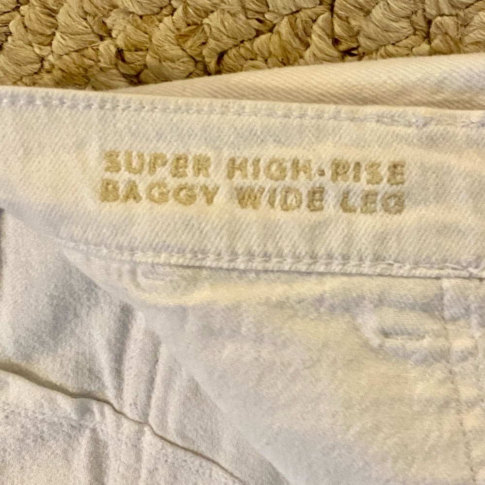 American Eagle Outfitters White Wide Leg Jeans - Picture 4 of 9